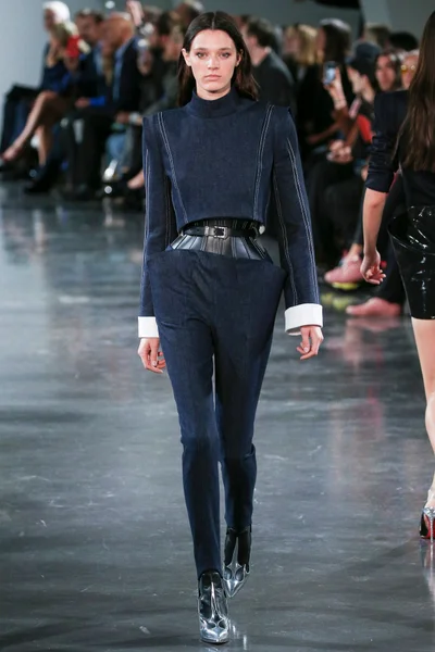 Look 5